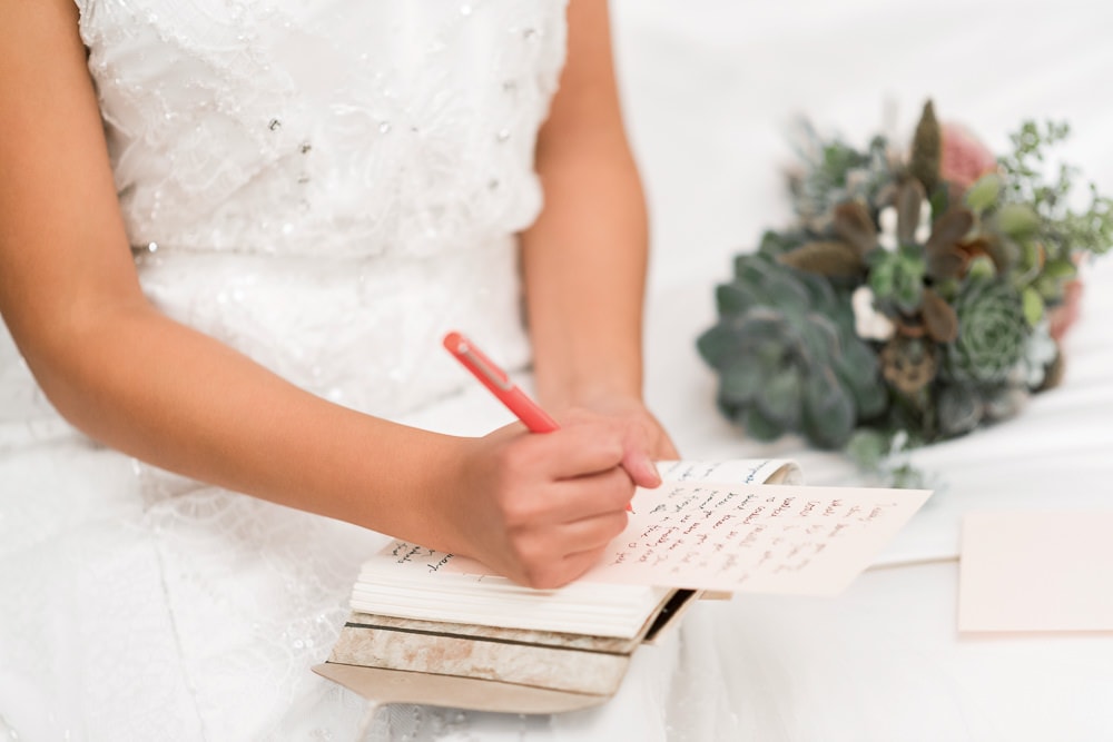 Eloping in Paris - Write wedding vows for Paris wedding ceremony Eloping in Paris - Write wedding vows for Paris wedding ceremony