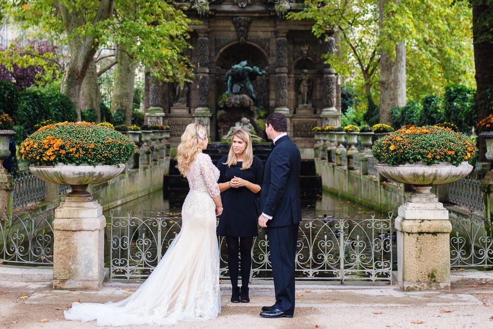 Paris officiant conducting a symbolic wedding ceremony in the Luxembourg Gardens Paris officiant conducting a symbolic wedding ceremony in the Luxembourg Gardens