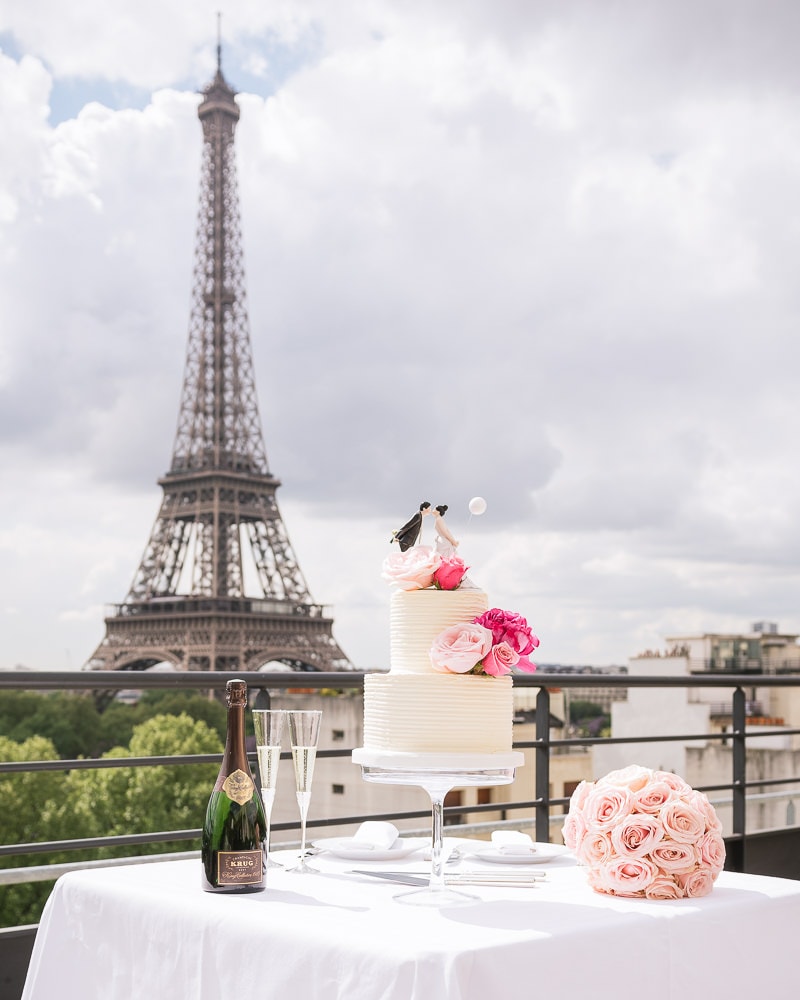 Paris wedding cake - Synies prepares dream wedding cakes for elopements in Paris Paris wedding cake - Synies prepares dream wedding cakes for elopements in Paris