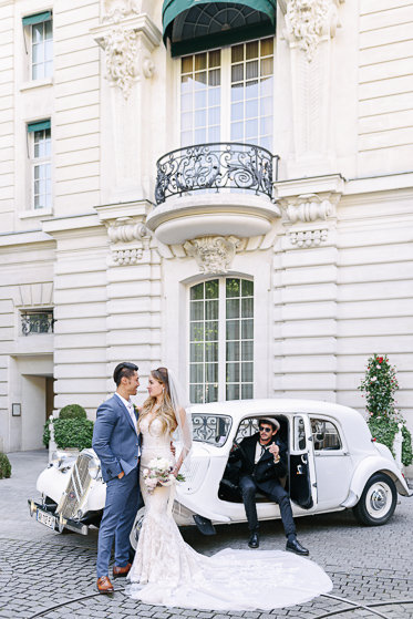 Pre wedding photo package Paris - Transportation Pre wedding photo package Paris - Transportation