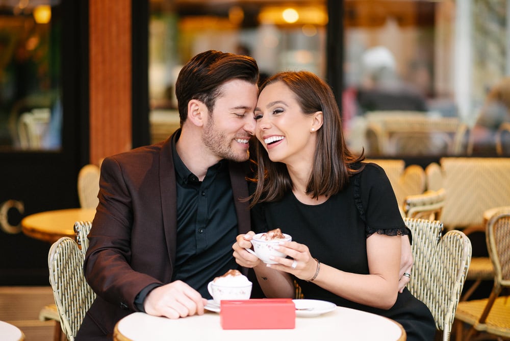Fun couple photoshoot ideas - spending time in a cute Parisian café over a cappuccino and macarons Fun couple photoshoot ideas - spending time in a cute Parisian café over a cappuccino and macarons